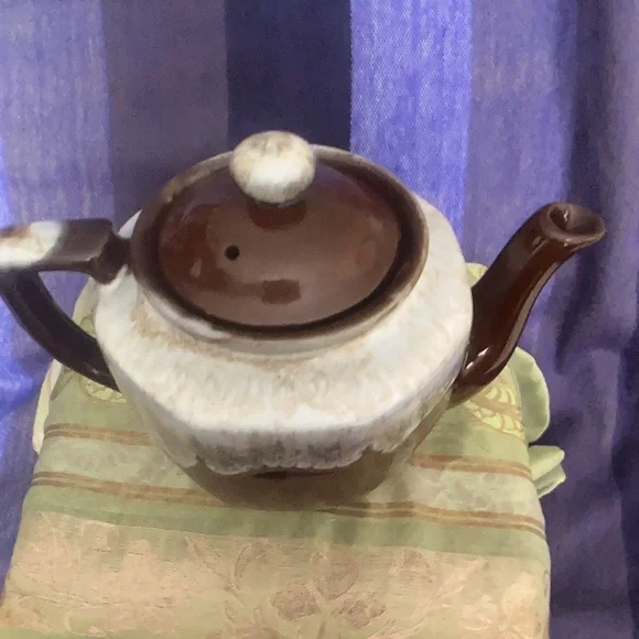 Vintage classic drip glazed tea pot - Picture 2 of 5